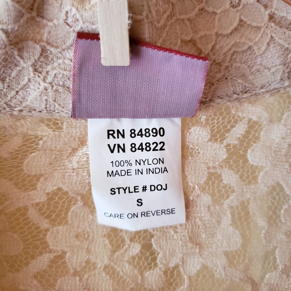 Tan lace topper by Tudor Court sz S - Picture 7 of 7